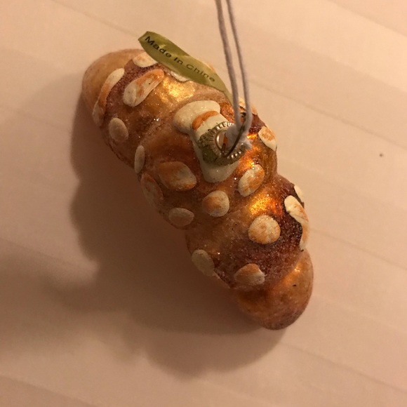 New with Tags Madewell glass Ornament Croissant by Cody Foster Holiday ornament! - Picture 4 of 7